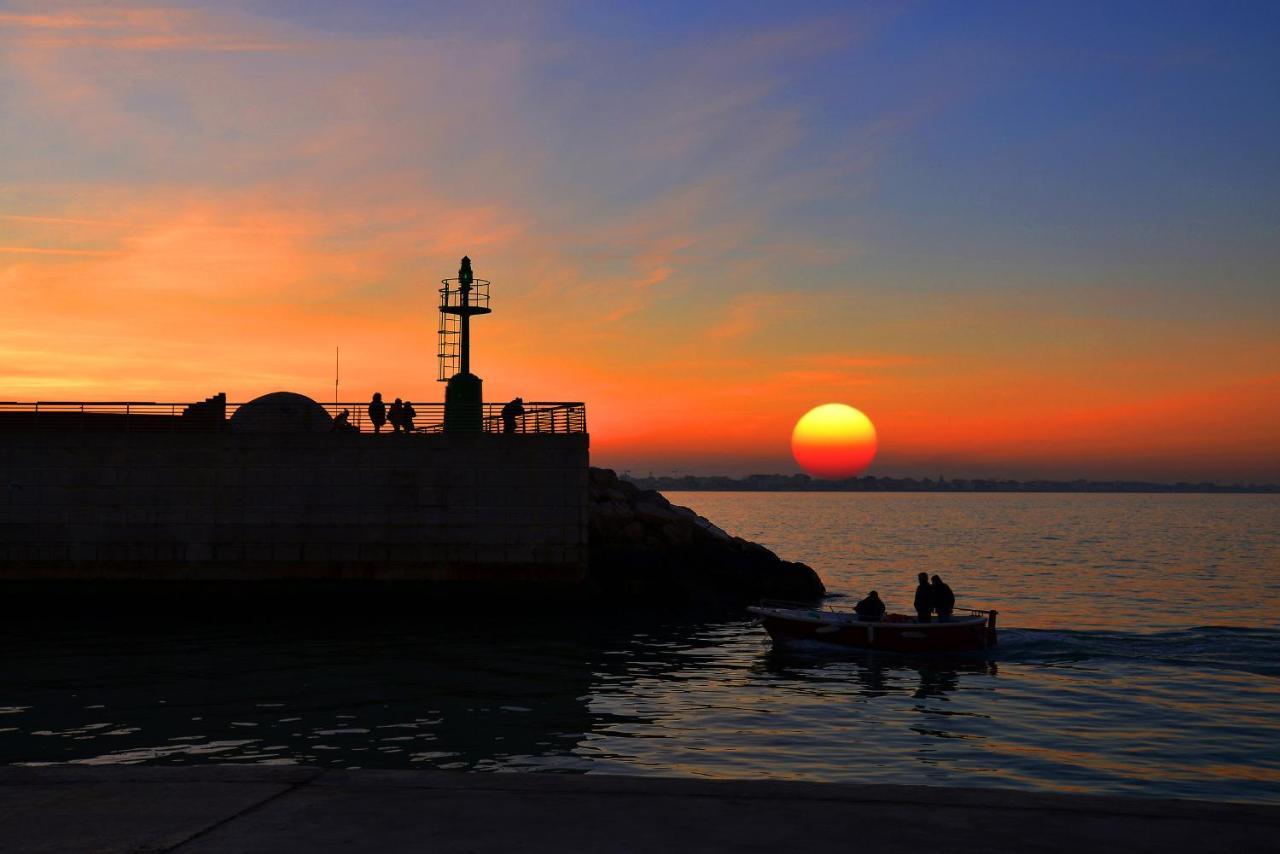 Rimini Lighthouse Easy Comfort Exterior foto